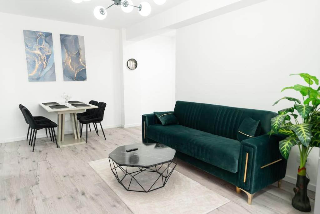 Apartament Markos ซูชาวา ภายนอก รูปภาพ