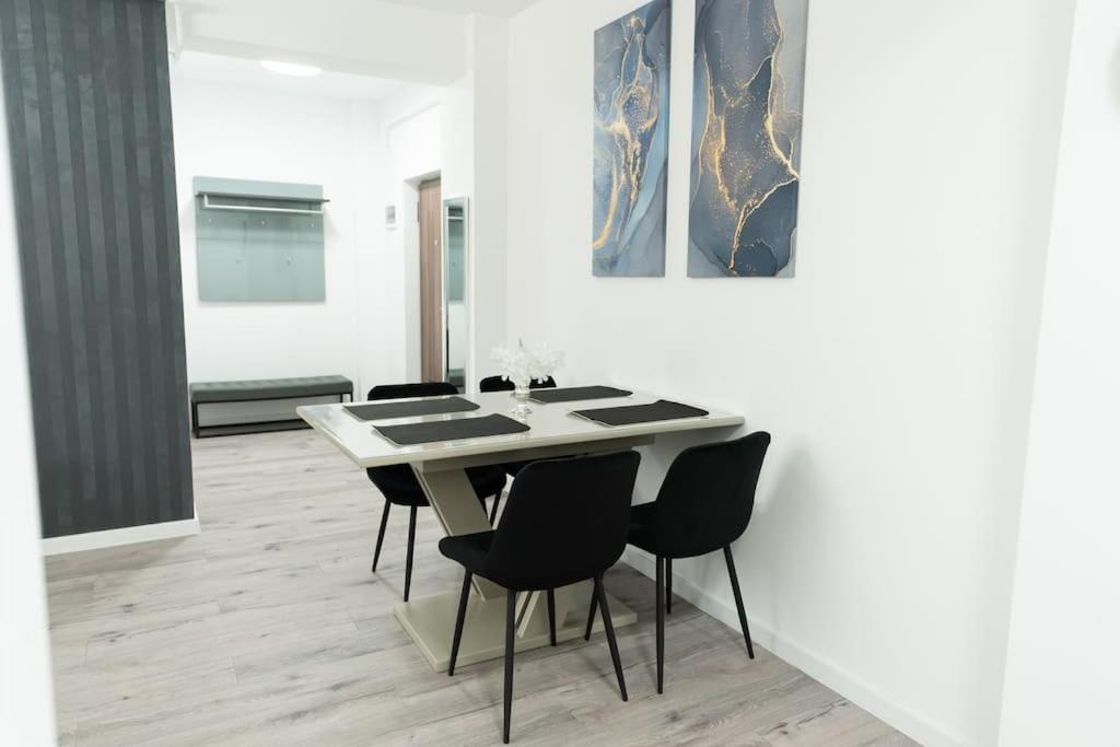 Apartament Markos ซูชาวา ภายนอก รูปภาพ